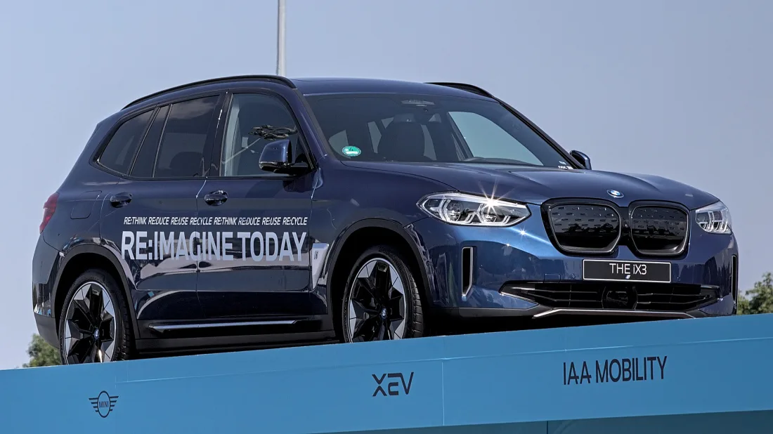 BMW iX3 front